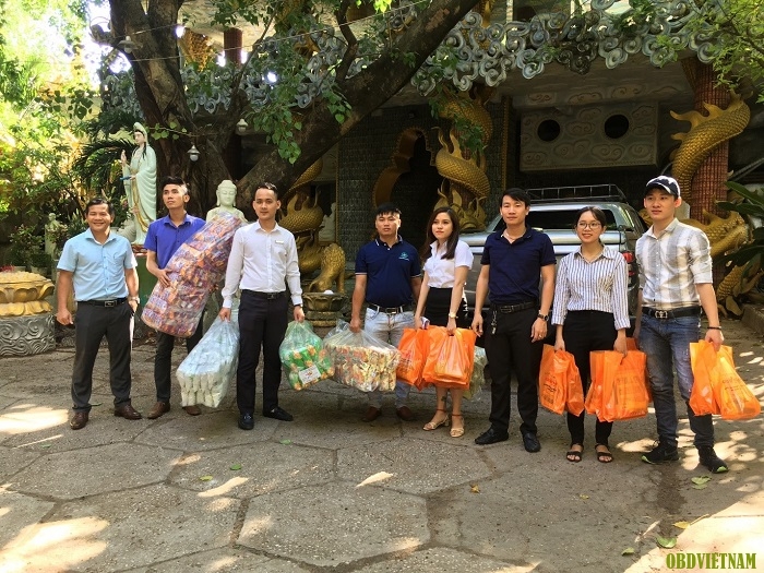 đoàn công ty OBD Việt Nam ghé thăm chùa Kỳ Quang 2