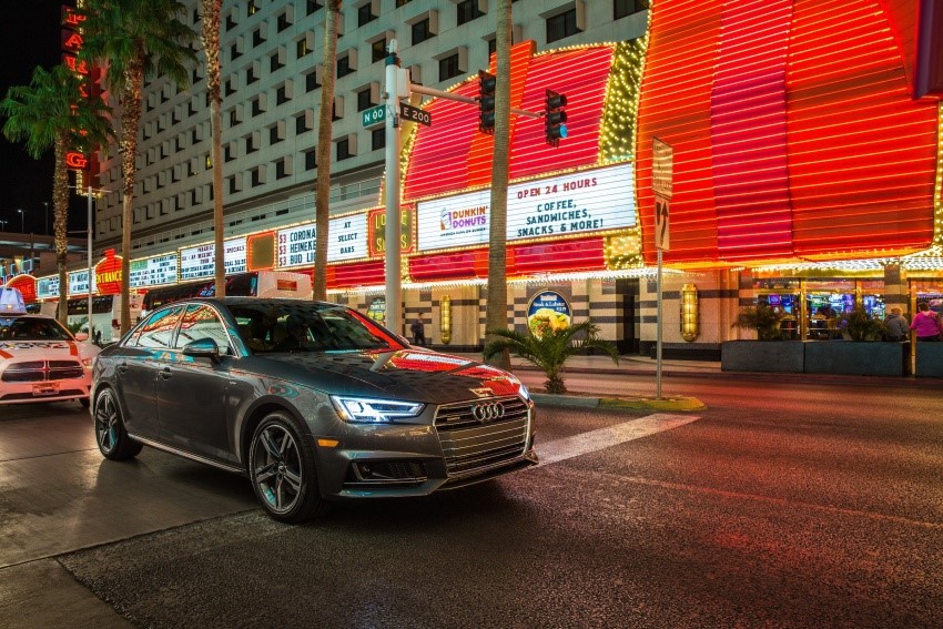 Hệ thống giao tiếp đèn đường của AUDI