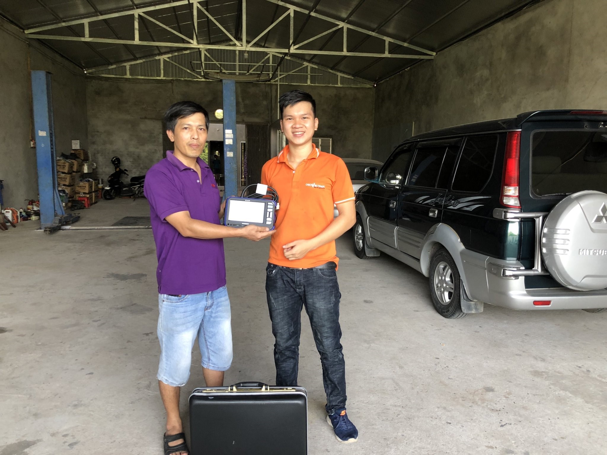 OBD  Chuyển Giao Máy Chẩn Đoán Gscan 2 Cho Anh Thuận Ở Hưng Yên