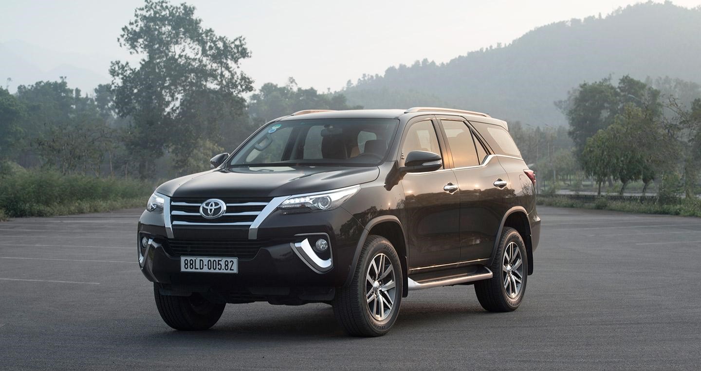 Đánh Giá Xe - 5 Thay Đổi Đáng Giá Trên Toyota Fortuner 2017