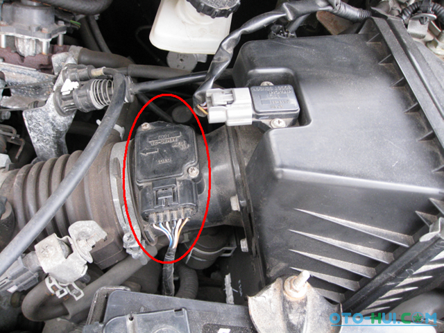 Những nguyên nhân thường khiến cho đèn Check Engine nổi sáng