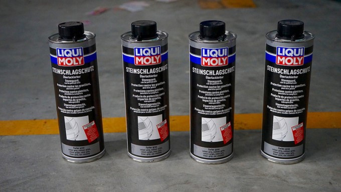 Hình 3: Dung dịch vệ sinh gầm xe xám Liqui Moly 6106 1000ml Hình 3: Dung dịch vệ sinh gầm xe xám Liqui Moly 6106 1000ml