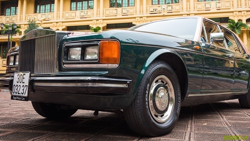 cap-xe-rolls-royce-doc-nhat-viet-nam-khoe-dang-4
