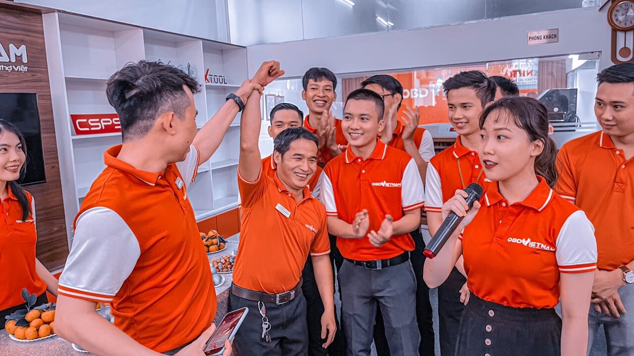 thay-doi-nhan-dien-thuong-hieu-obdvietnam24