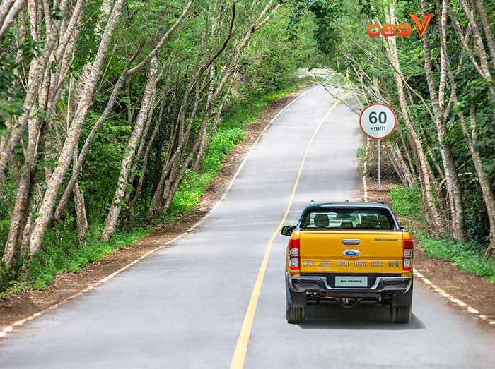 7-kinh-nghiem-lai-xe-trong-thanh-pho-cho-tai-xe-moi-obd-viet-nam6