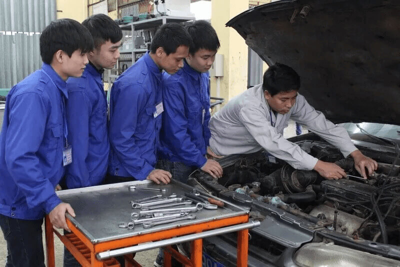 ung-dung-auto-ism-trong-dao-tao-o-to-obdvietnam (1)1 ung-dung-auto-ism-trong-dao-tao-o-to-obdvietnam (1)1